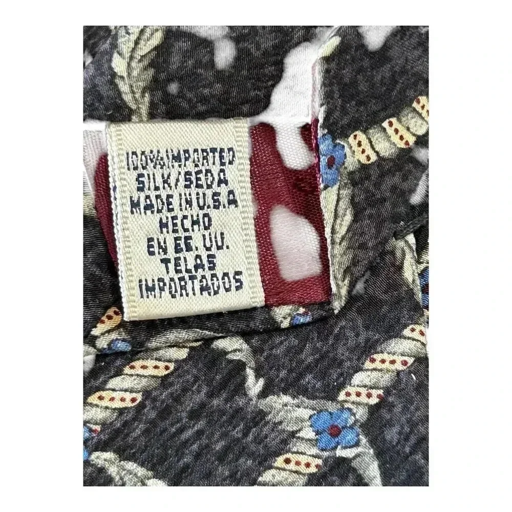 Claiborne Men’s Silk Necktie Gray Black Trellis Pattern With Blue 3 3/4” X 56”